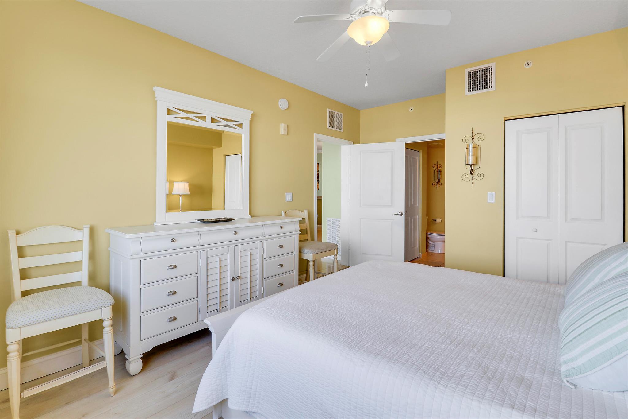 HARBORAGE YACHT - Residential