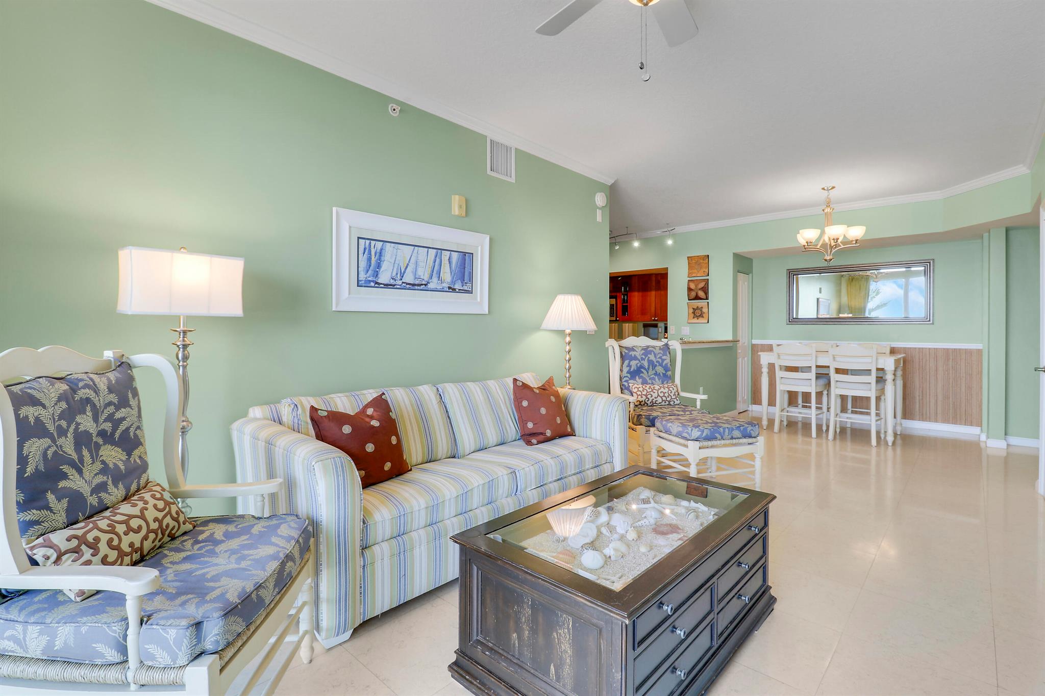 HARBORAGE YACHT - Residential