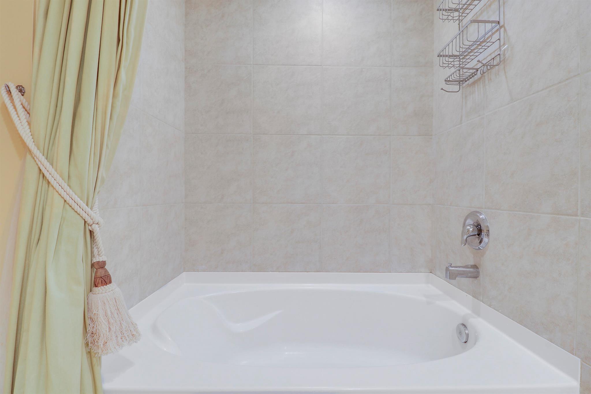 HARBORAGE YACHT - Residential