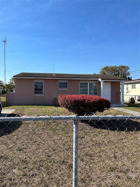 5300 SW 19th St West Park FL 33023