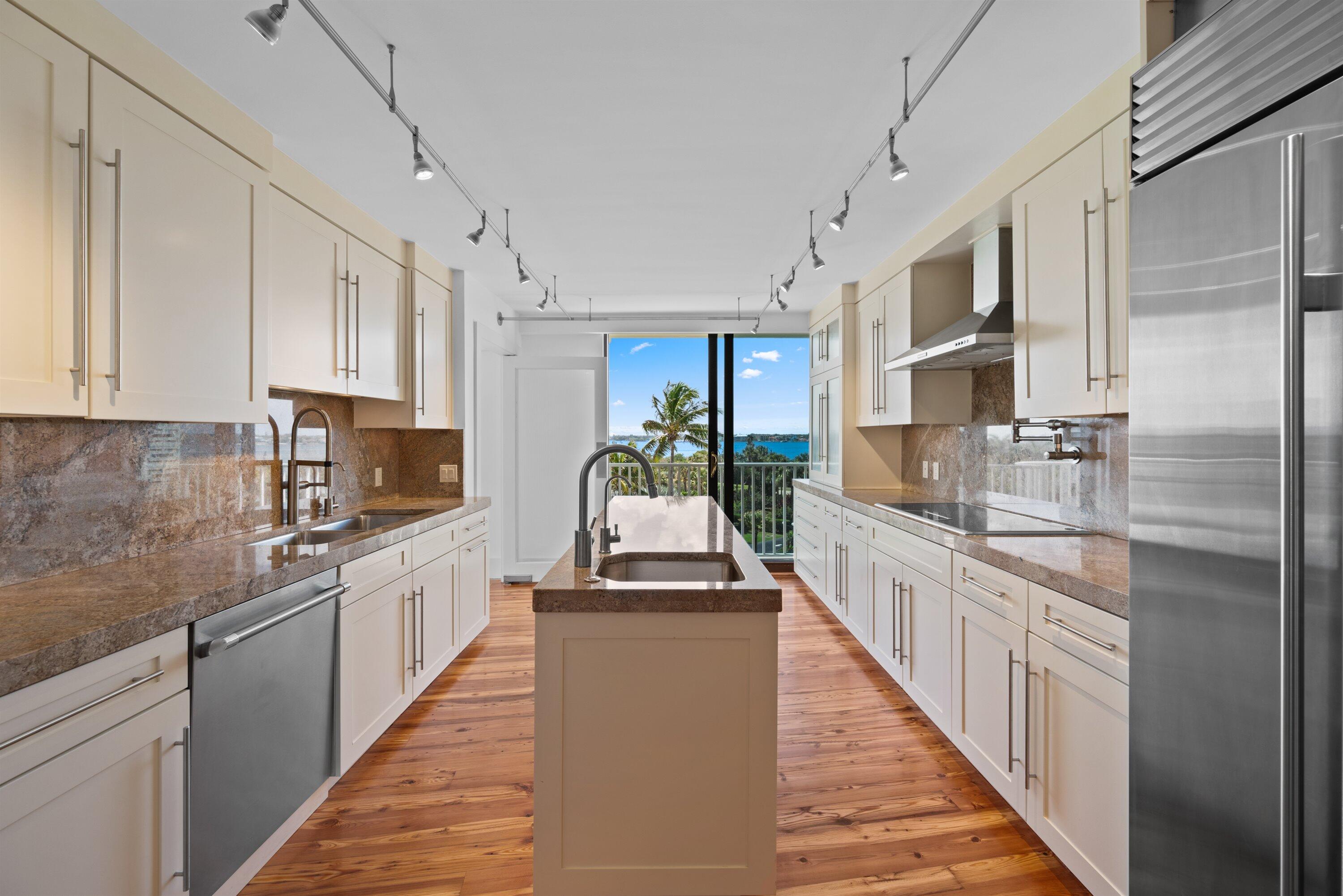 THIRTY-THREE SIXTY CONDO - Residential