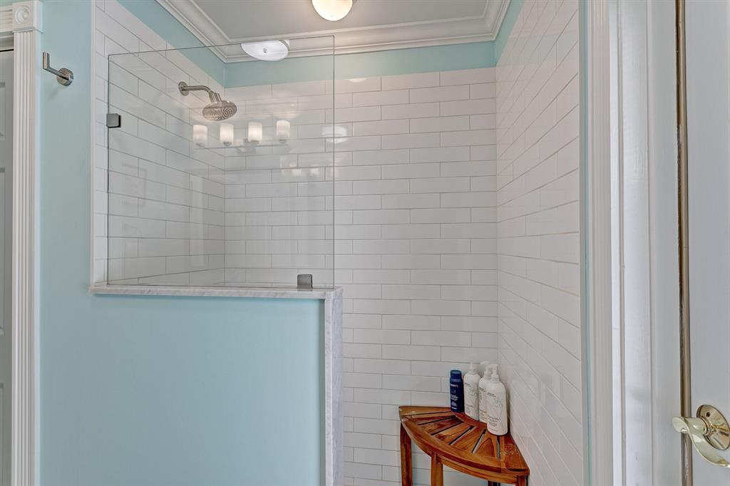 JUNO ISLES - Residential