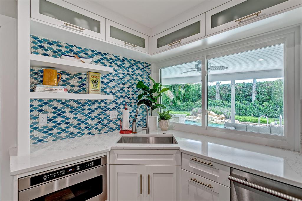 JUNO ISLES - Residential