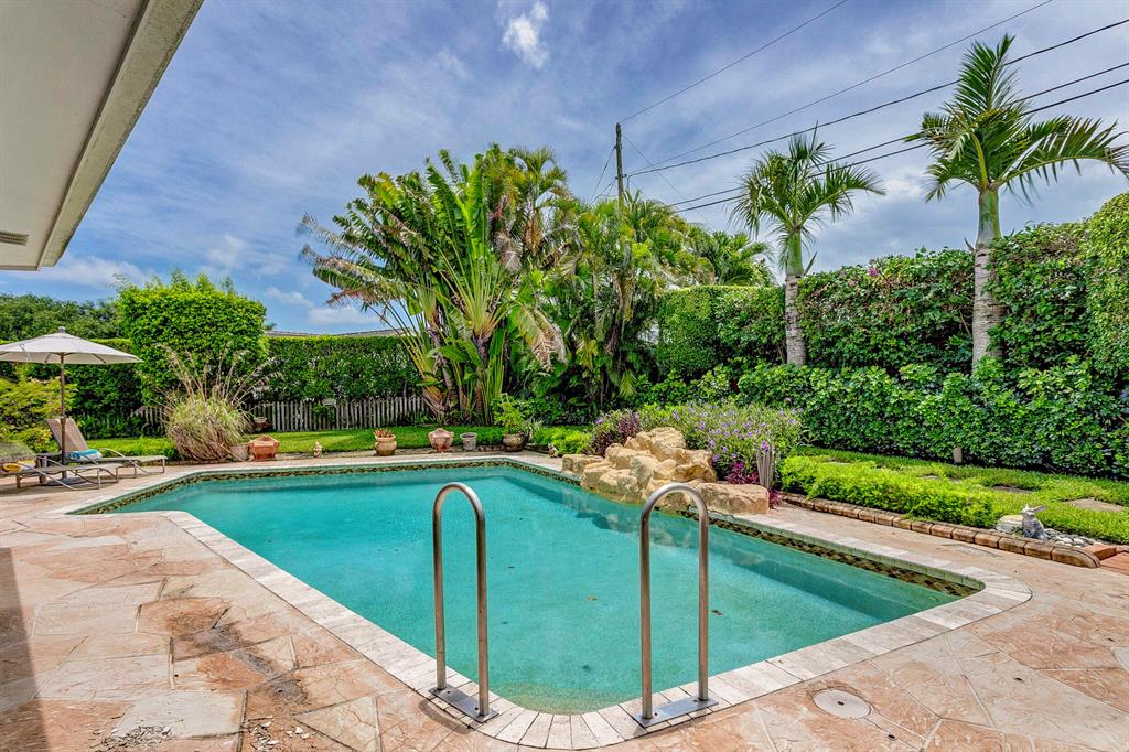 JUNO ISLES - Residential