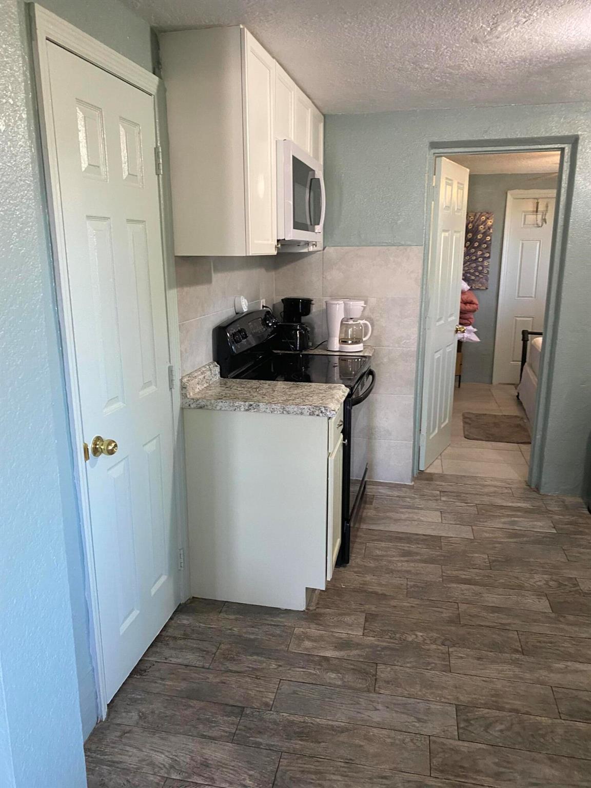 201 NW 7th Terrace
