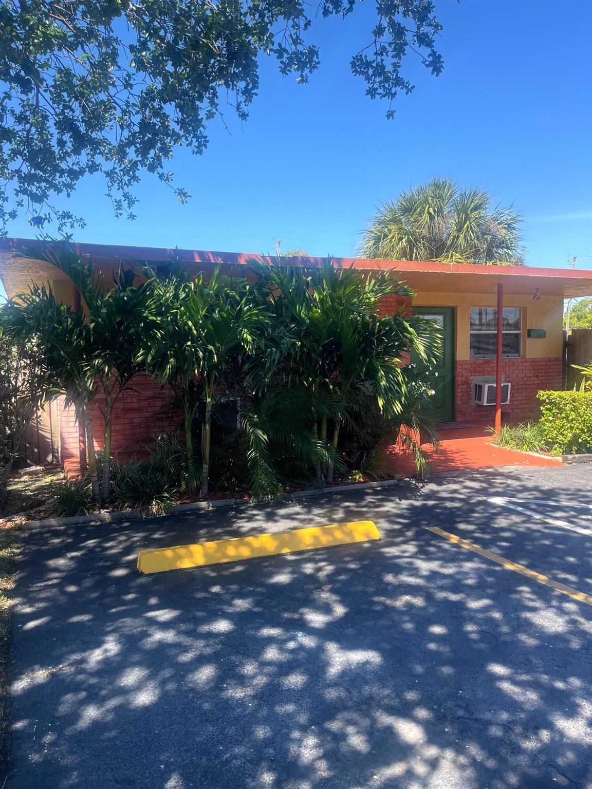 INVESTMENT OPPORTUNITY, INCOME PROPERTY, CENTRALLY LOCATED, EASY ACCESS TO I-95. Property offered AS-IS with right to inspect. All offers MUST provide RECENT PROOF OF FUNDS. Offer MUST be submitted on FAR/BAR AS-IS Contract.