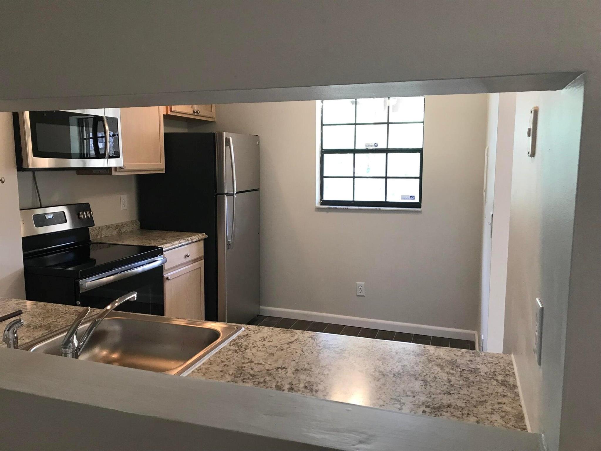 GRENADIER LAKES AT WELLEB - Residential