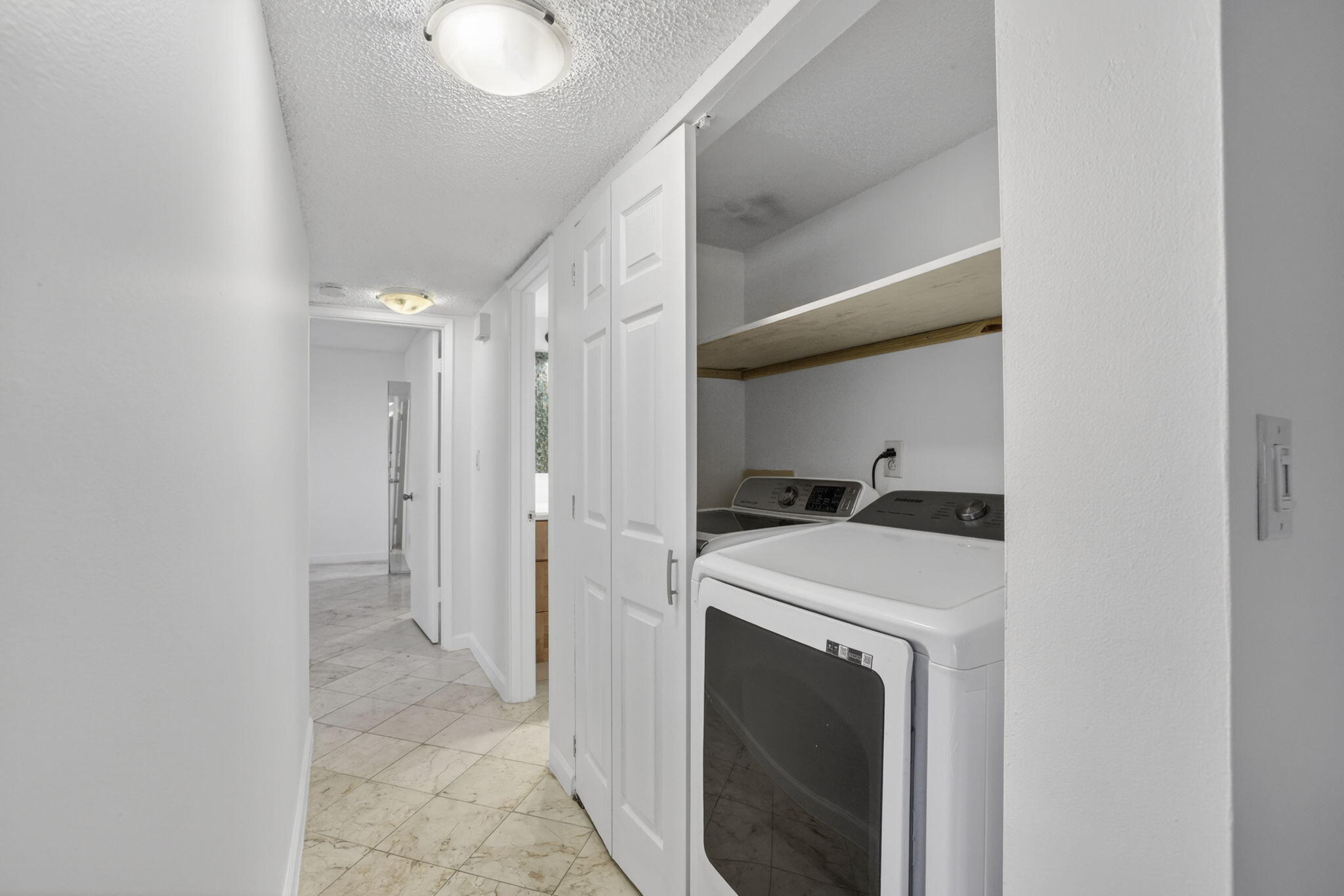 OAKLAND FOREST CLUB CONDO - Residential