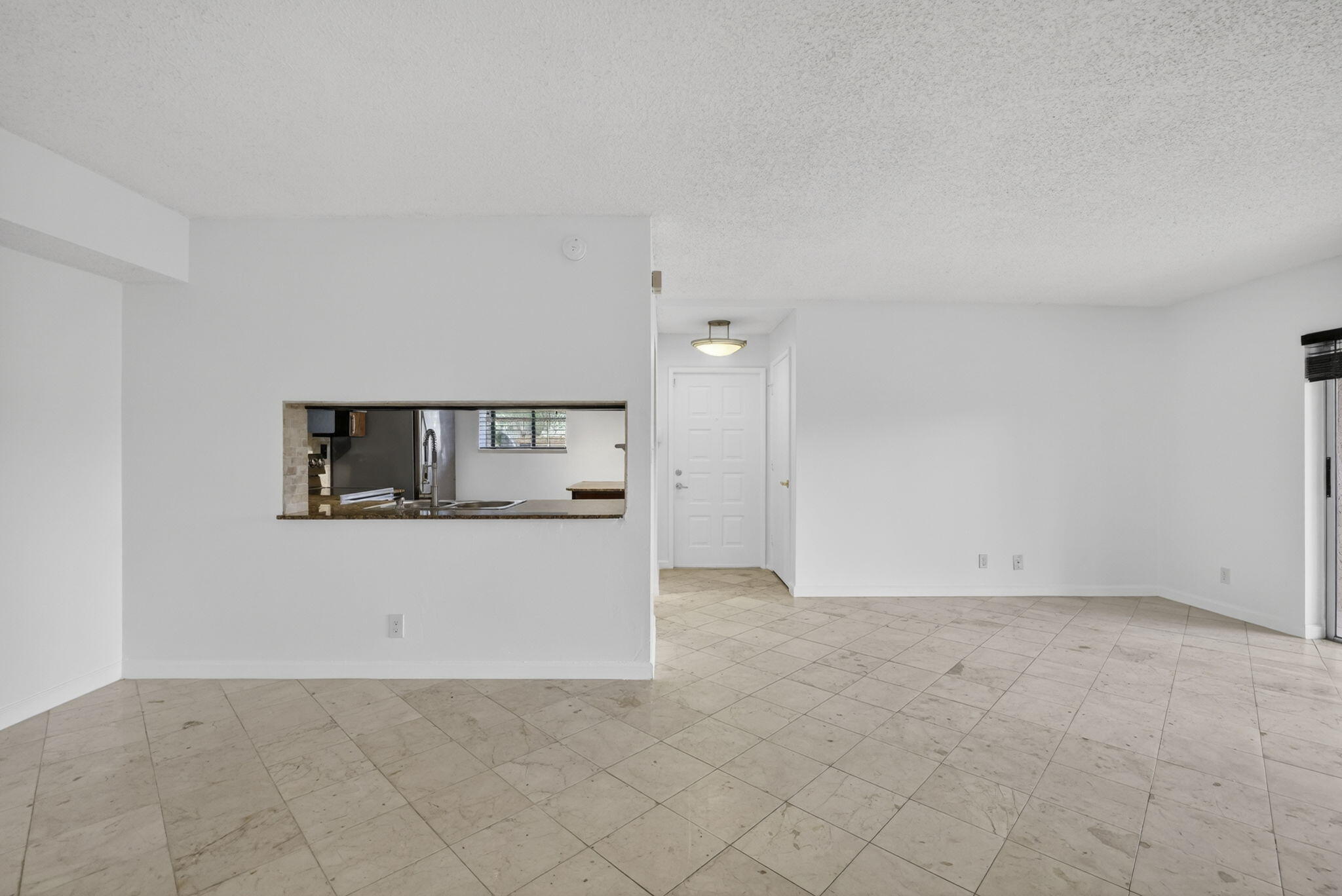 OAKLAND FOREST CLUB CONDO - Residential