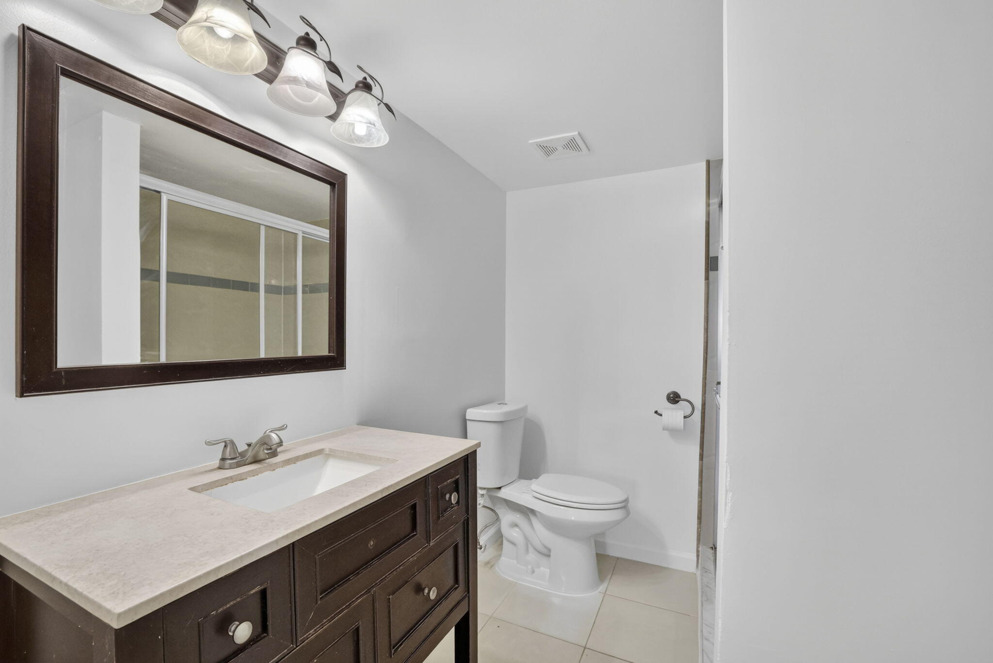 OAKLAND FOREST CLUB CONDO - Residential