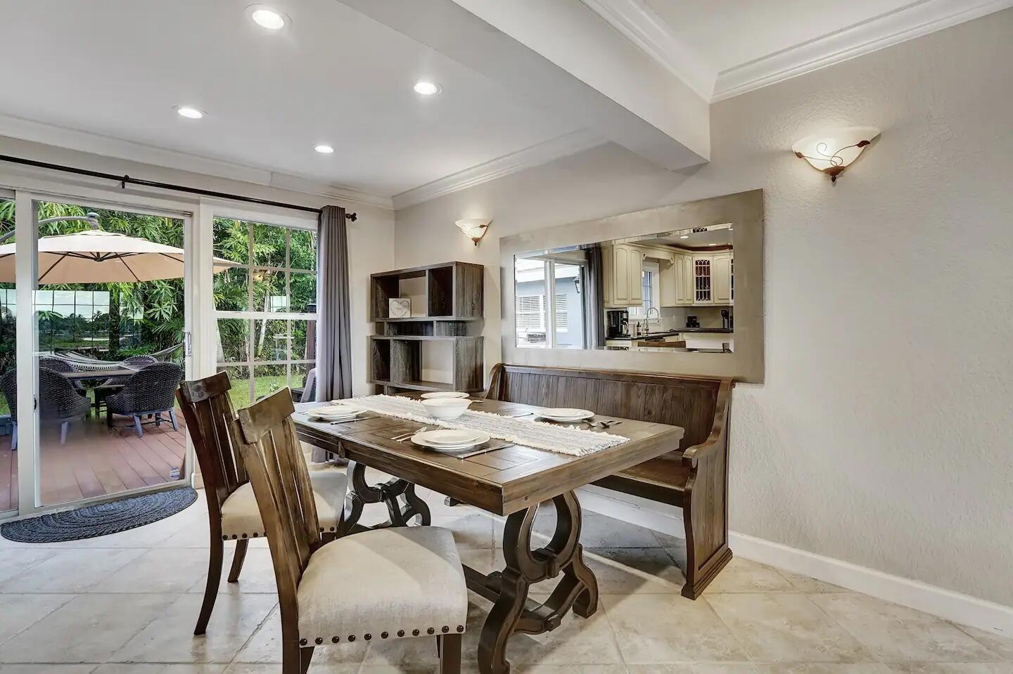 LAKE OSBORNE ESTATES 2 - Residential Lease