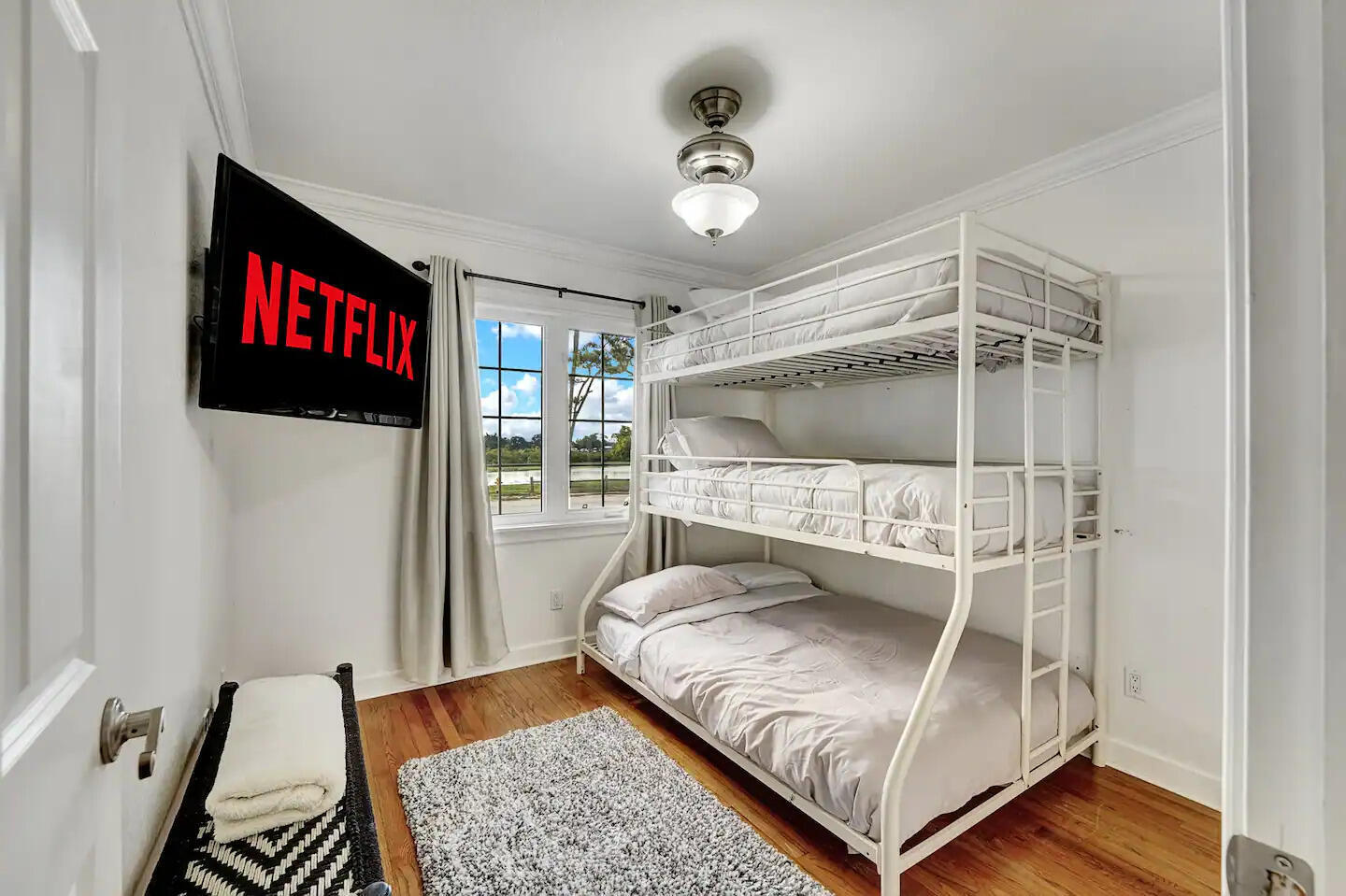 LAKE OSBORNE ESTATES 2 - Residential Lease