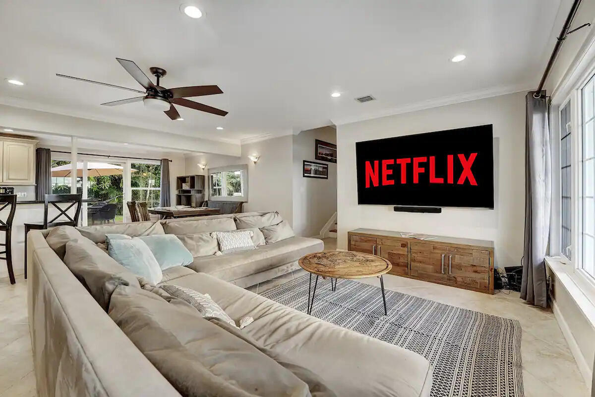 5574 Lake Osborne Drive