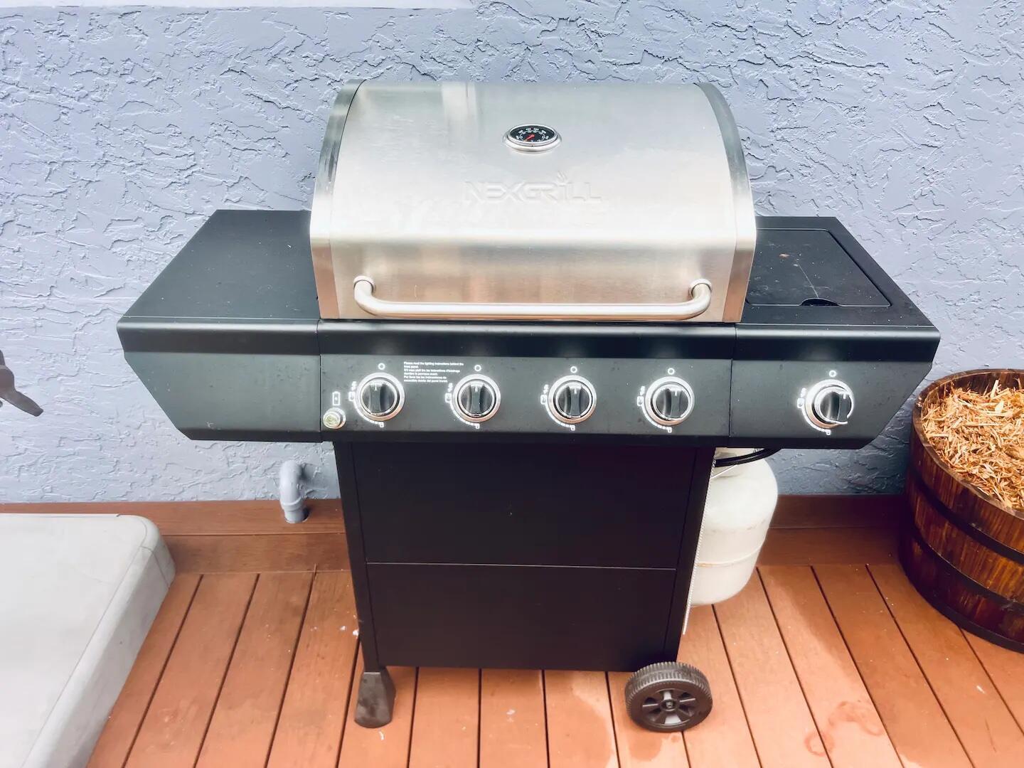 LAKE OSBORNE ESTATES 2 - Residential Lease