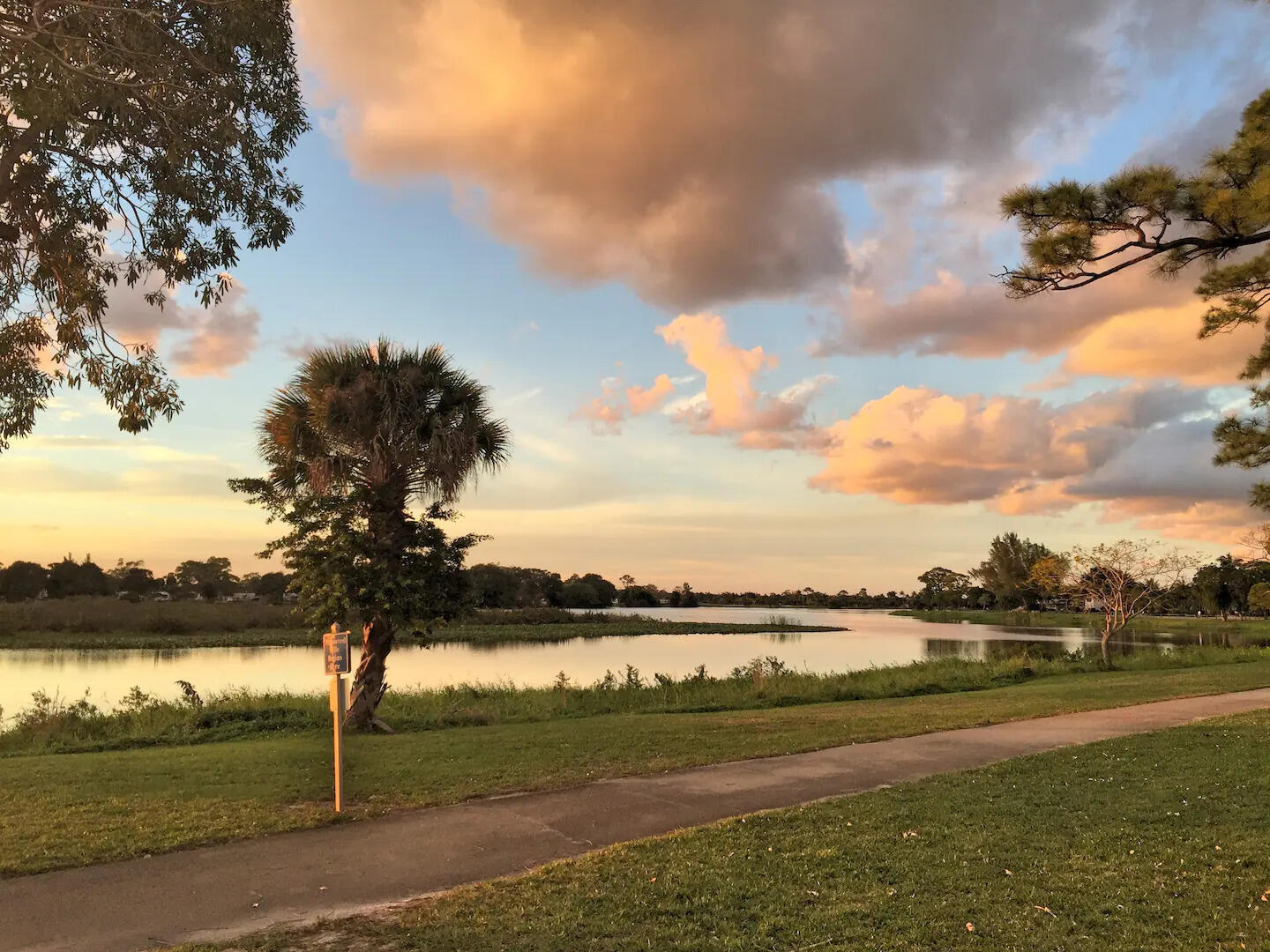 LAKE OSBORNE ESTATES 2 - Residential Lease