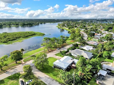 Best Deals on Single Family Homes for Rent in Palm Beach County 5574 Lake Osborne Drive Lake Worth FL 33461