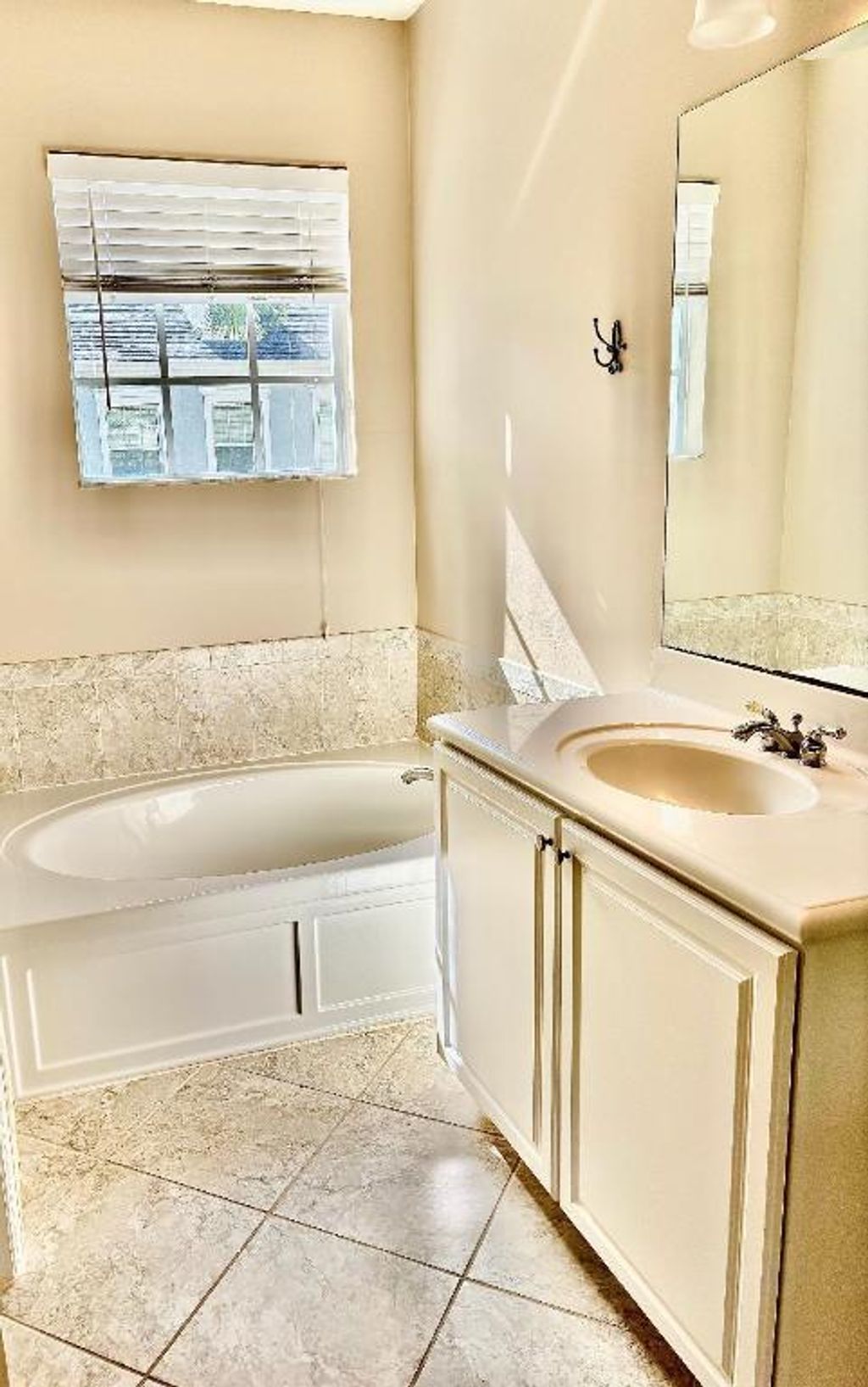 Photo of 114 Locustberry Lane #105, Jupiter, FL 33458 (MLS # R10939184)