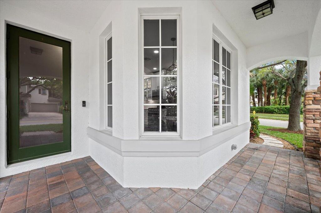 Photo of 371 Columbus Street, Palm Beach Gardens, FL 33410 (MLS # R10969184)