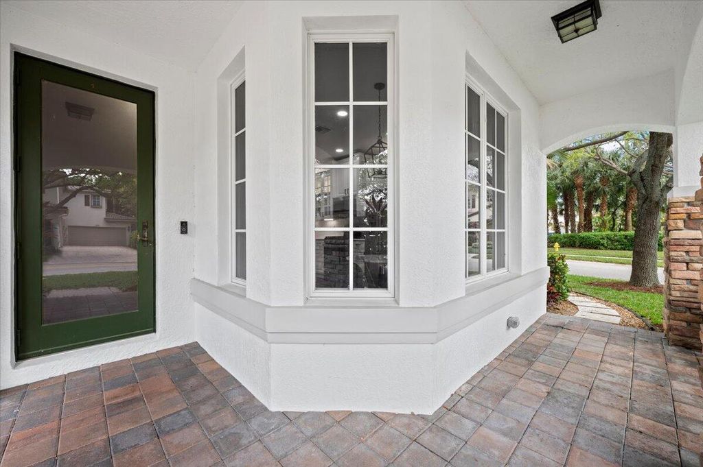 Photo of 371 Columbus Street, Palm Beach Gardens, FL 33410 (MLS # R10969184)