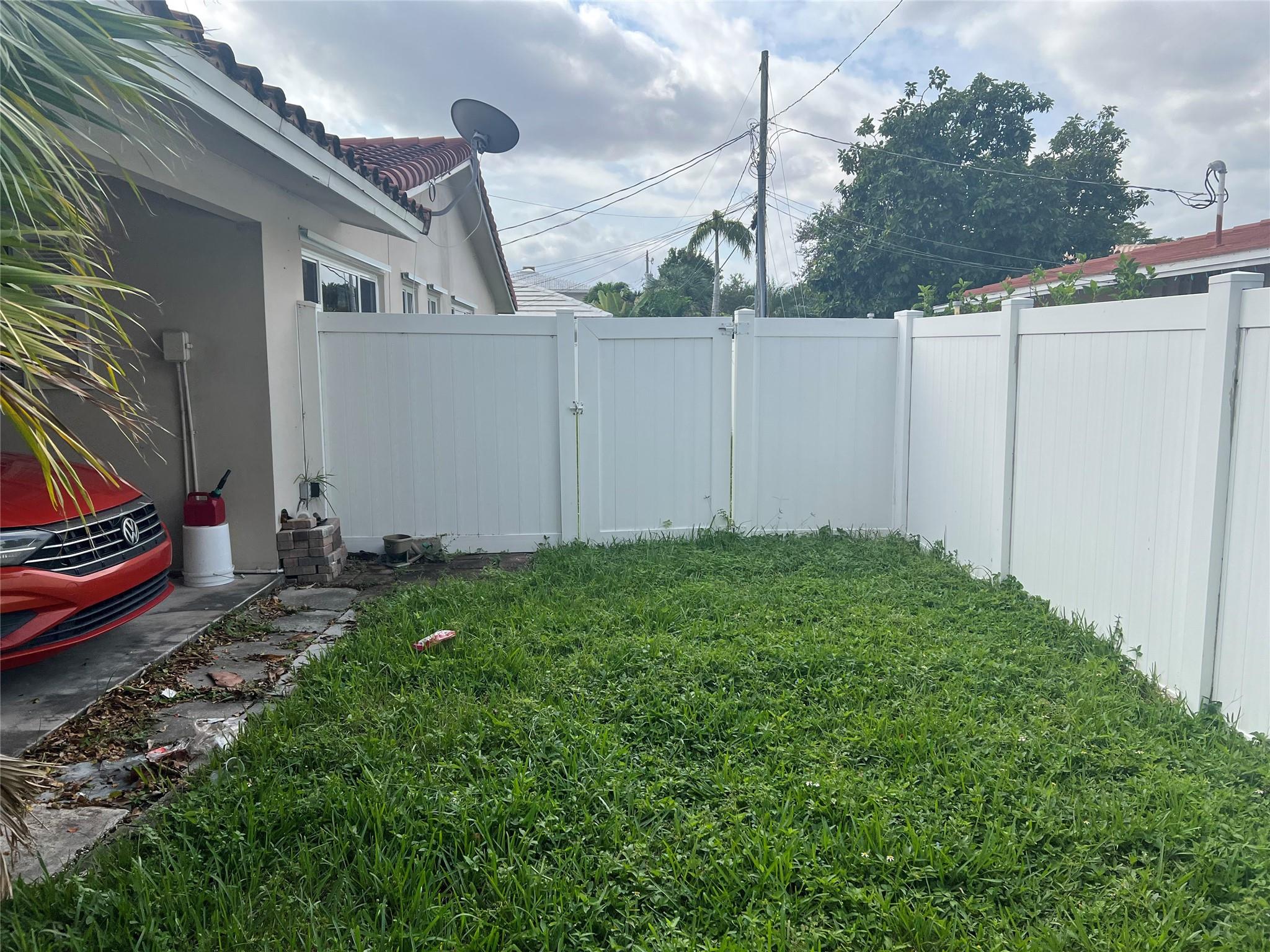 Coral Ridge Country Club - Residential Income