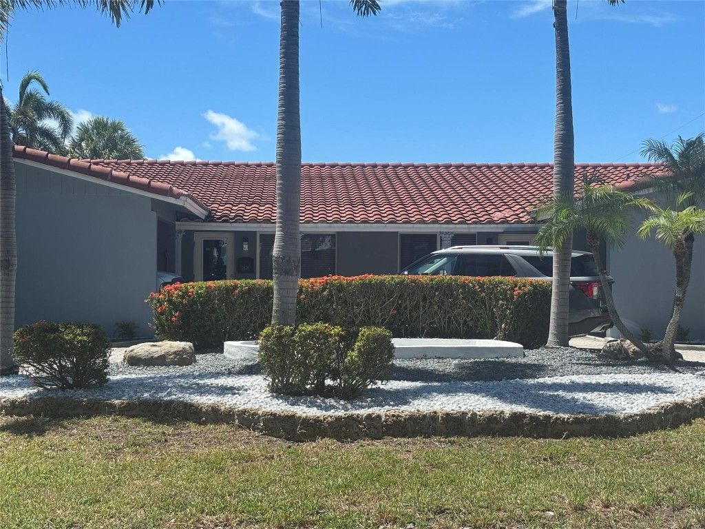 Photo of 2820 NE 49th Street, Fort Lauderdale, FL 33308 (MLS # F10538227)