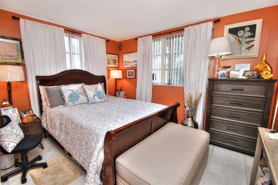 Lauderdale Oaks XVI INC - Residential