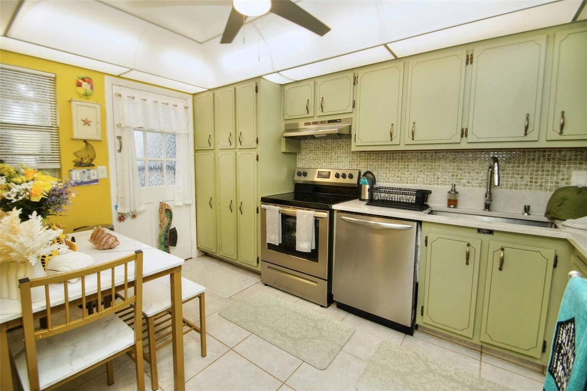 Lauderdale Oaks XVI INC - Residential