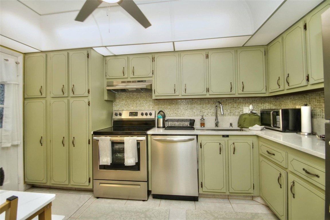 Lauderdale Oaks XVI INC - Residential