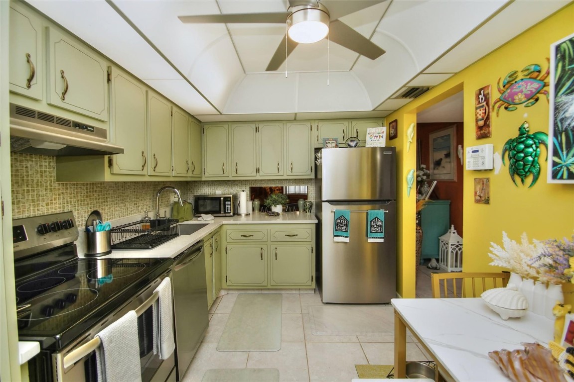 Lauderdale Oaks XVI INC - Residential