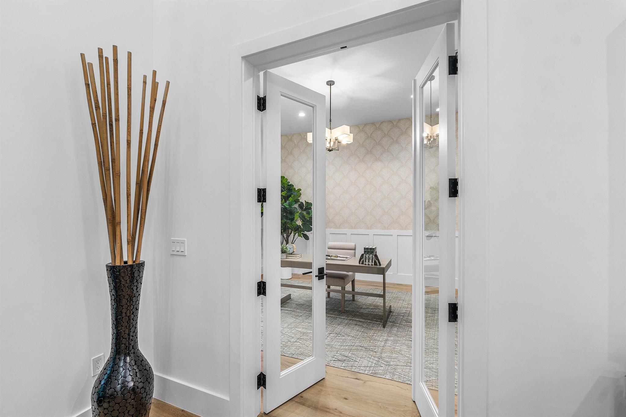 WOODFIELD COUNTRY CLUB - Residential