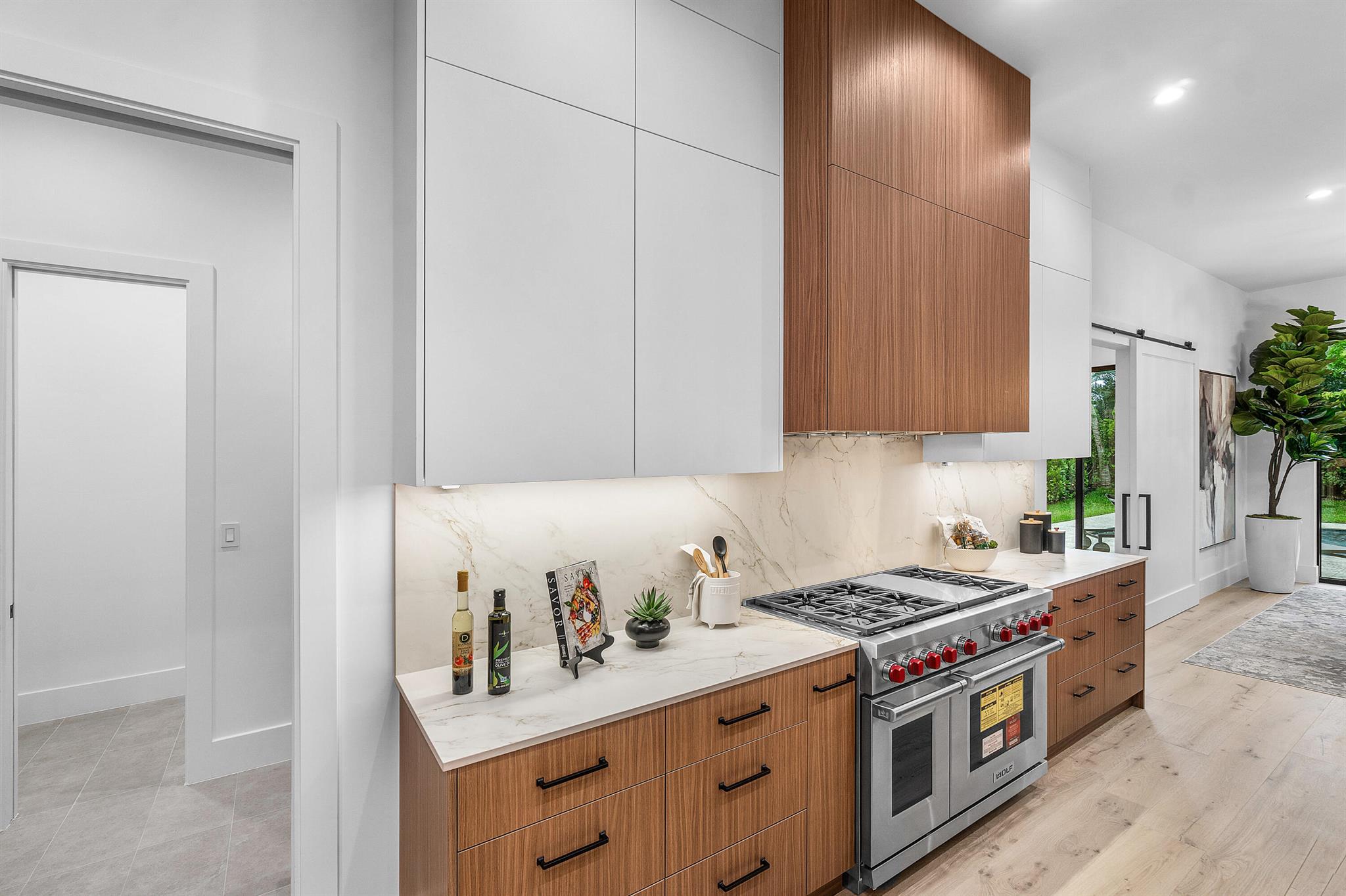 WOODFIELD COUNTRY CLUB - Residential