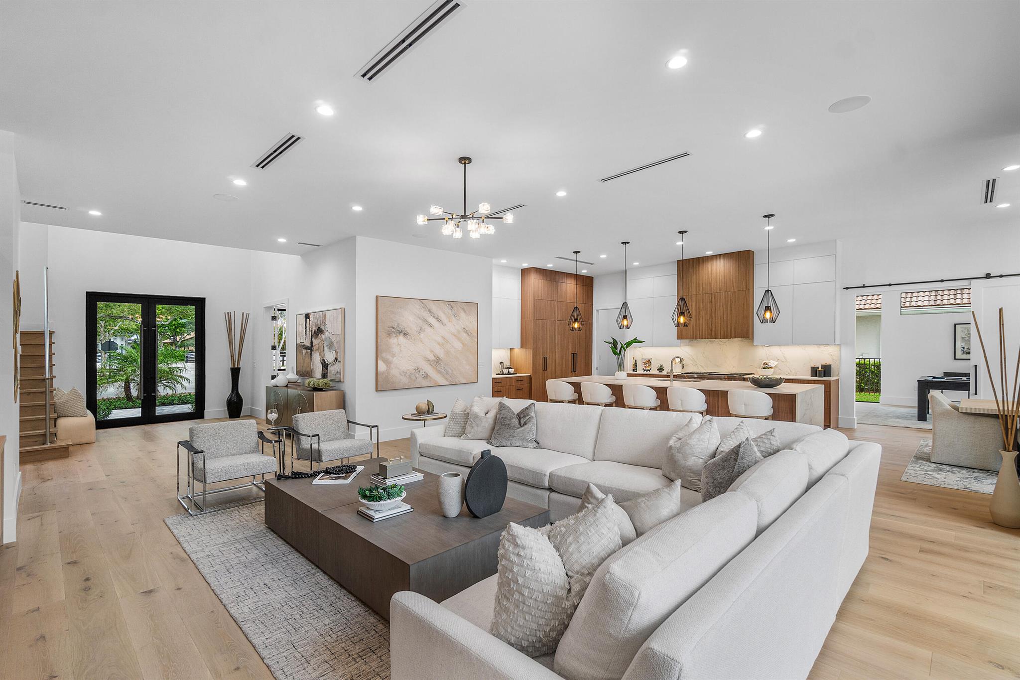 WOODFIELD COUNTRY CLUB - Residential