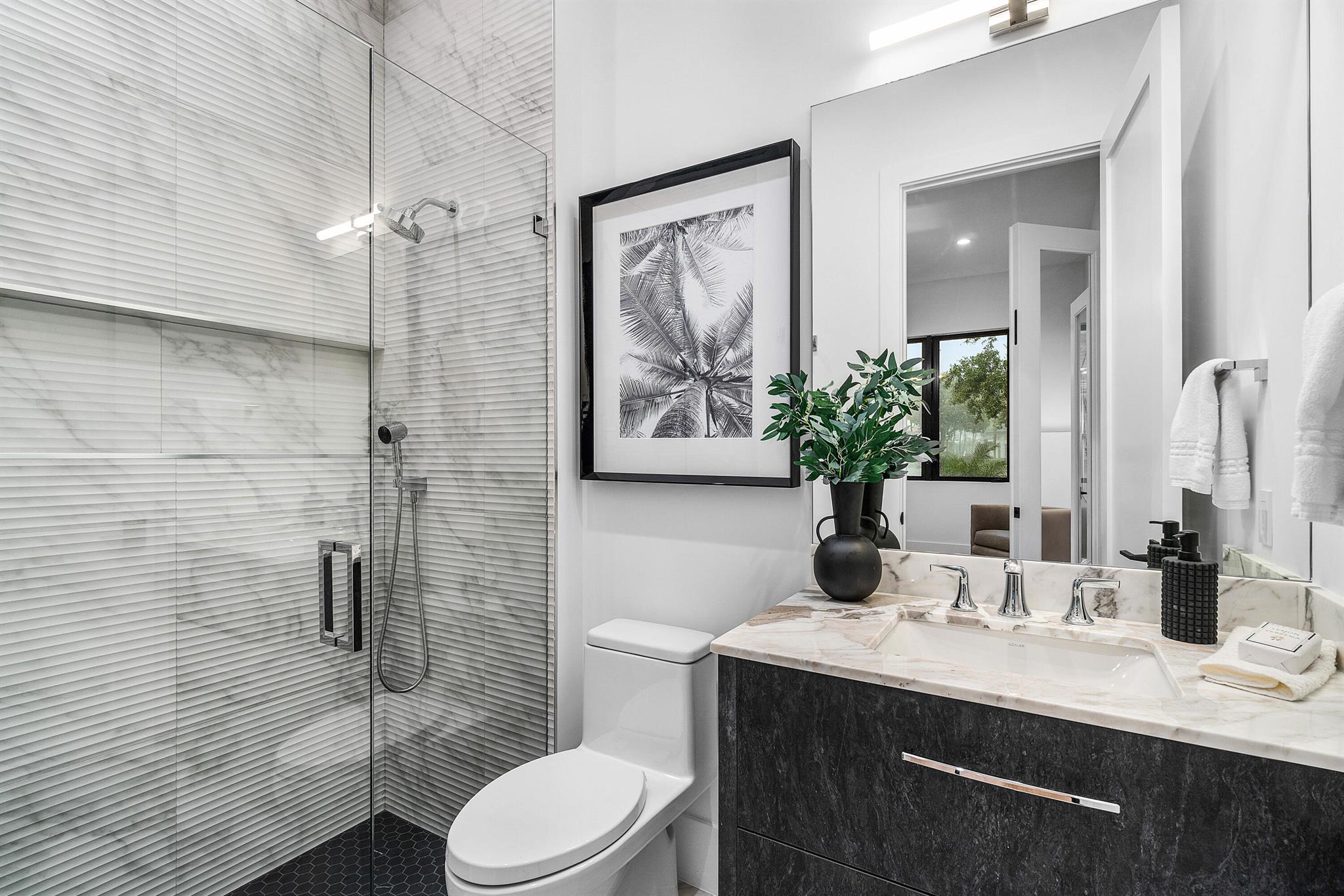 WOODFIELD COUNTRY CLUB - Residential