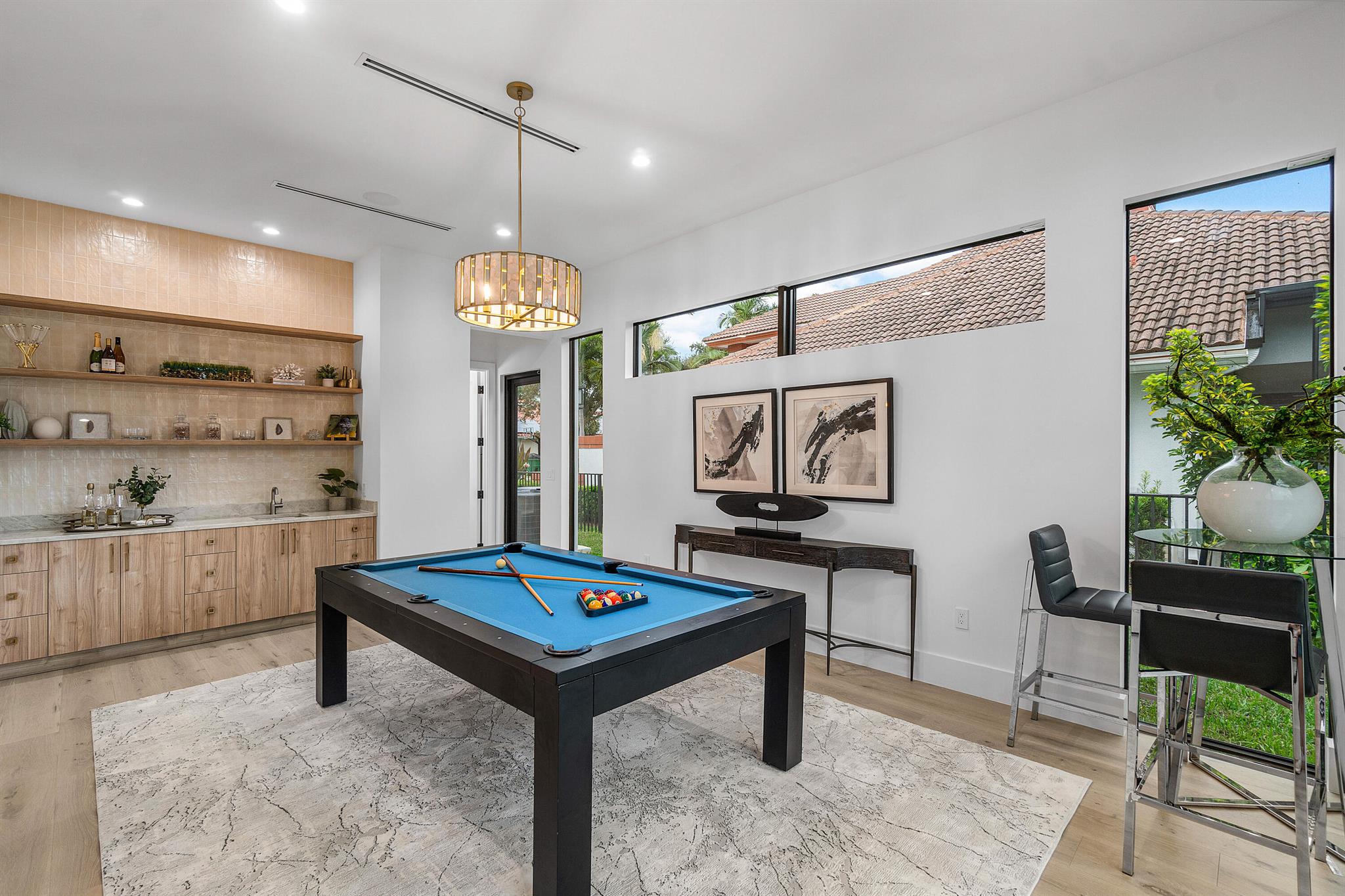 WOODFIELD COUNTRY CLUB - Residential