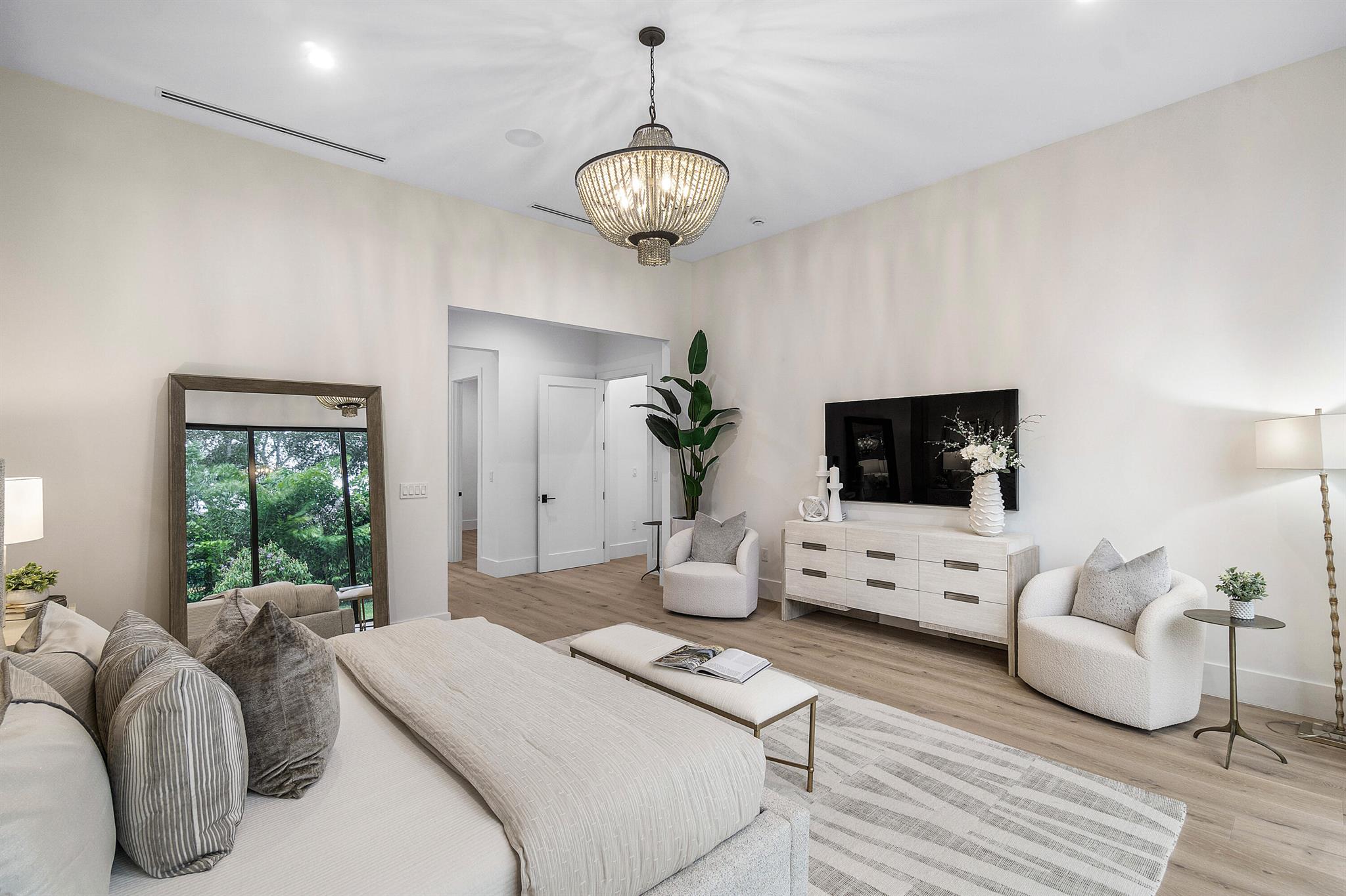 WOODFIELD COUNTRY CLUB - Residential