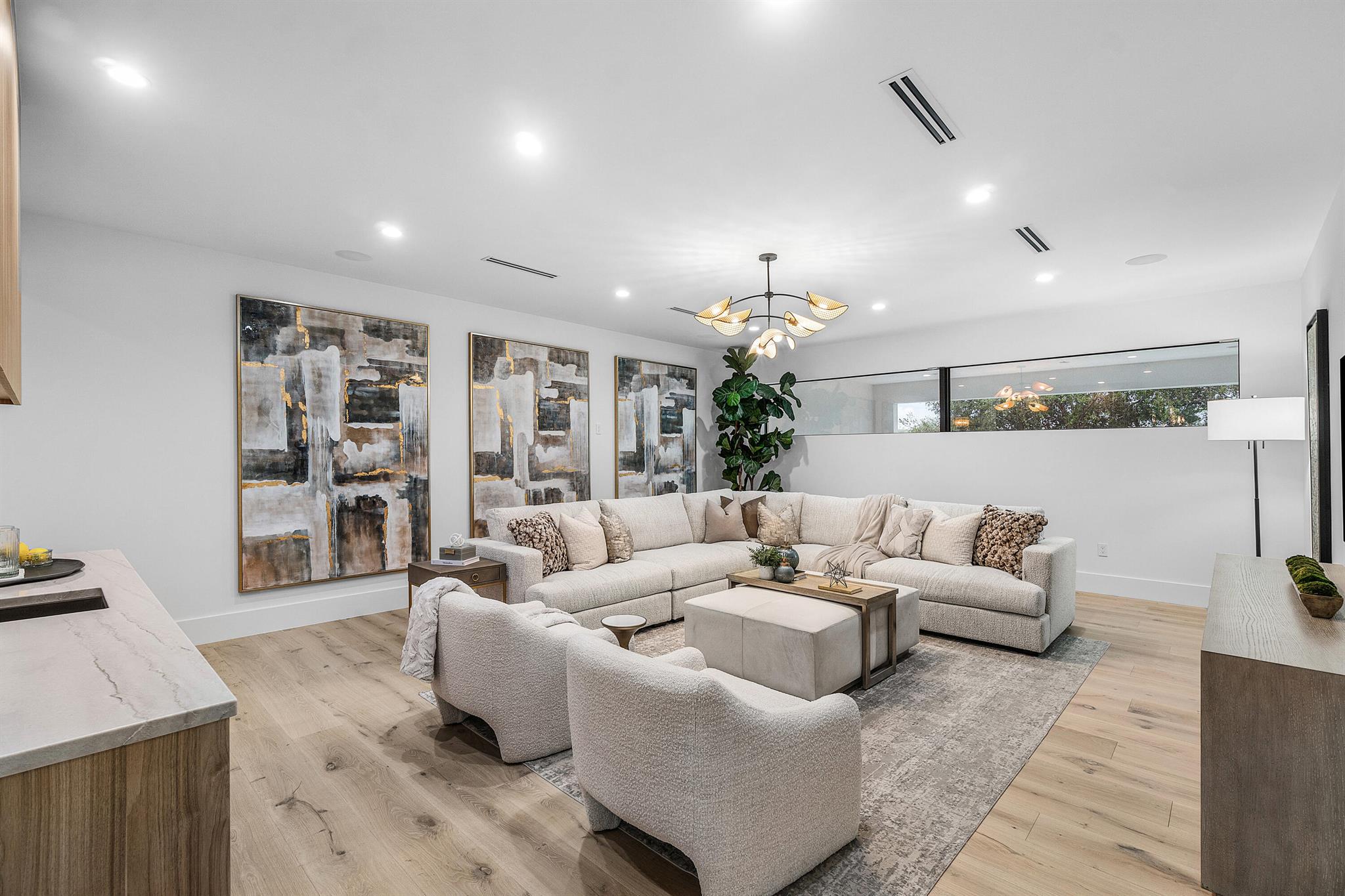 WOODFIELD COUNTRY CLUB - Residential