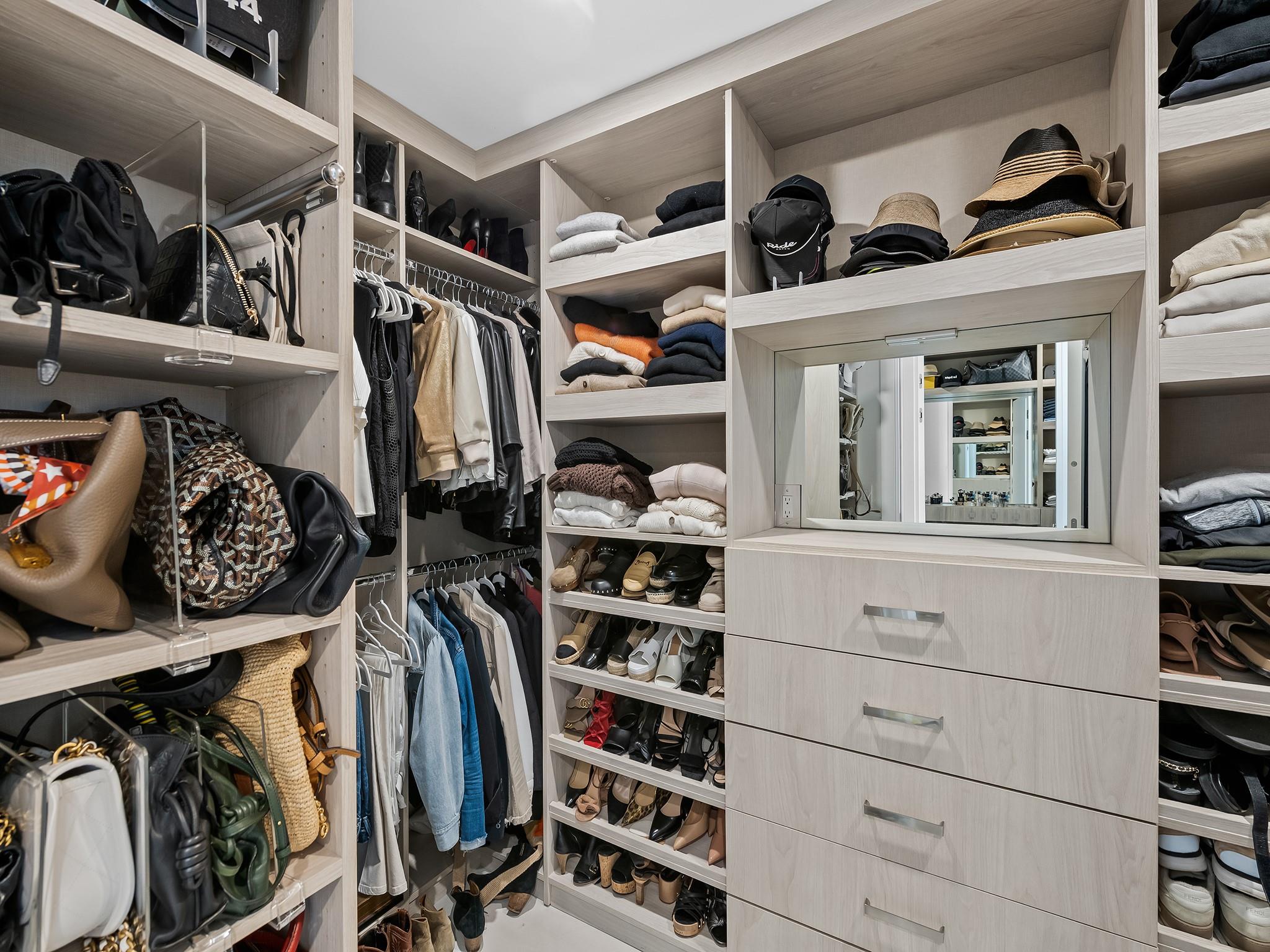 ADAGIO - Residential