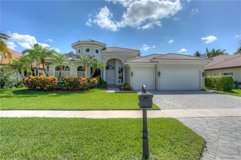 Photo of 651 Carrotwood Ter, Plantation, FL 33324 (MLS # F10288285)