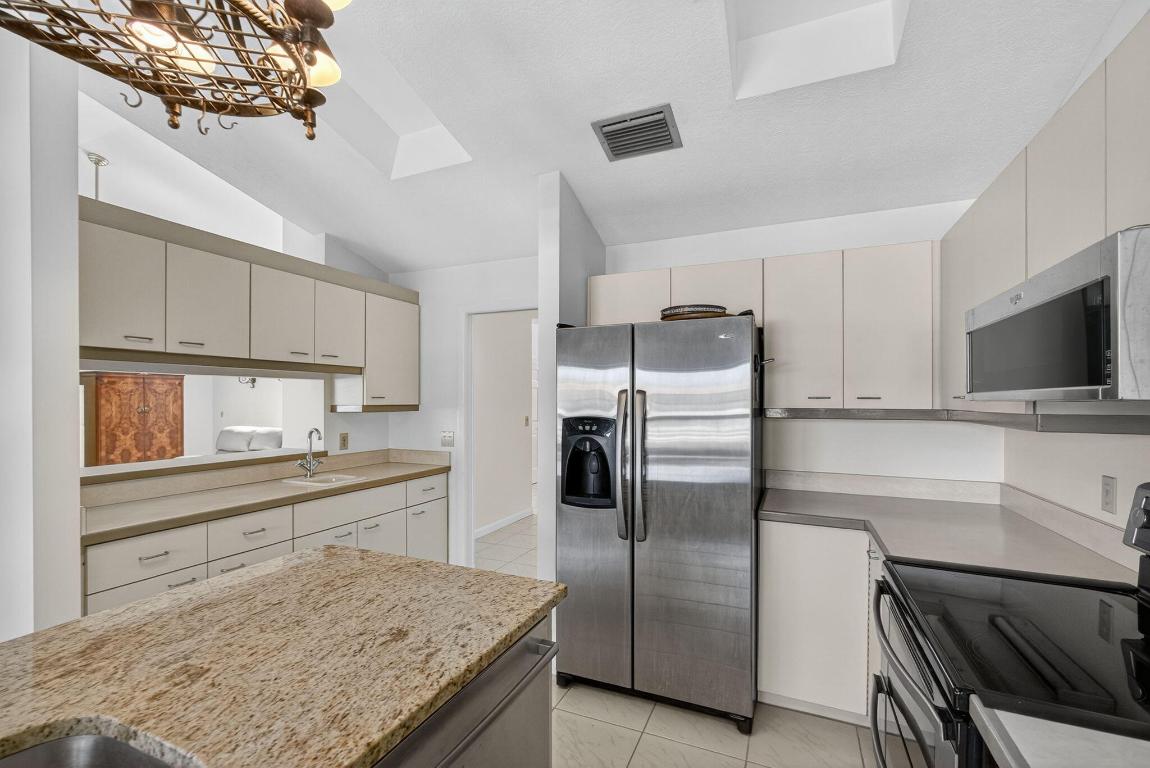 THE SOUNDINGS - Residential