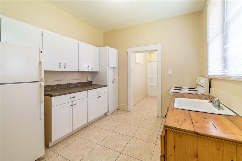 Photo of 541 NE 2nd Avenue #B, Fort Lauderdale, FL 33301 (MLS # B26032322)