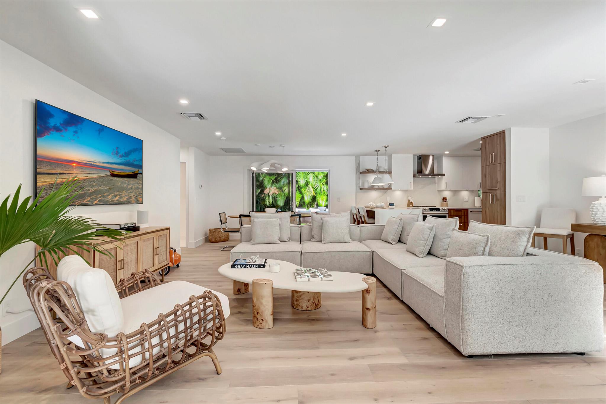 HYPOLUXO ISLAND ADD - Residential Lease