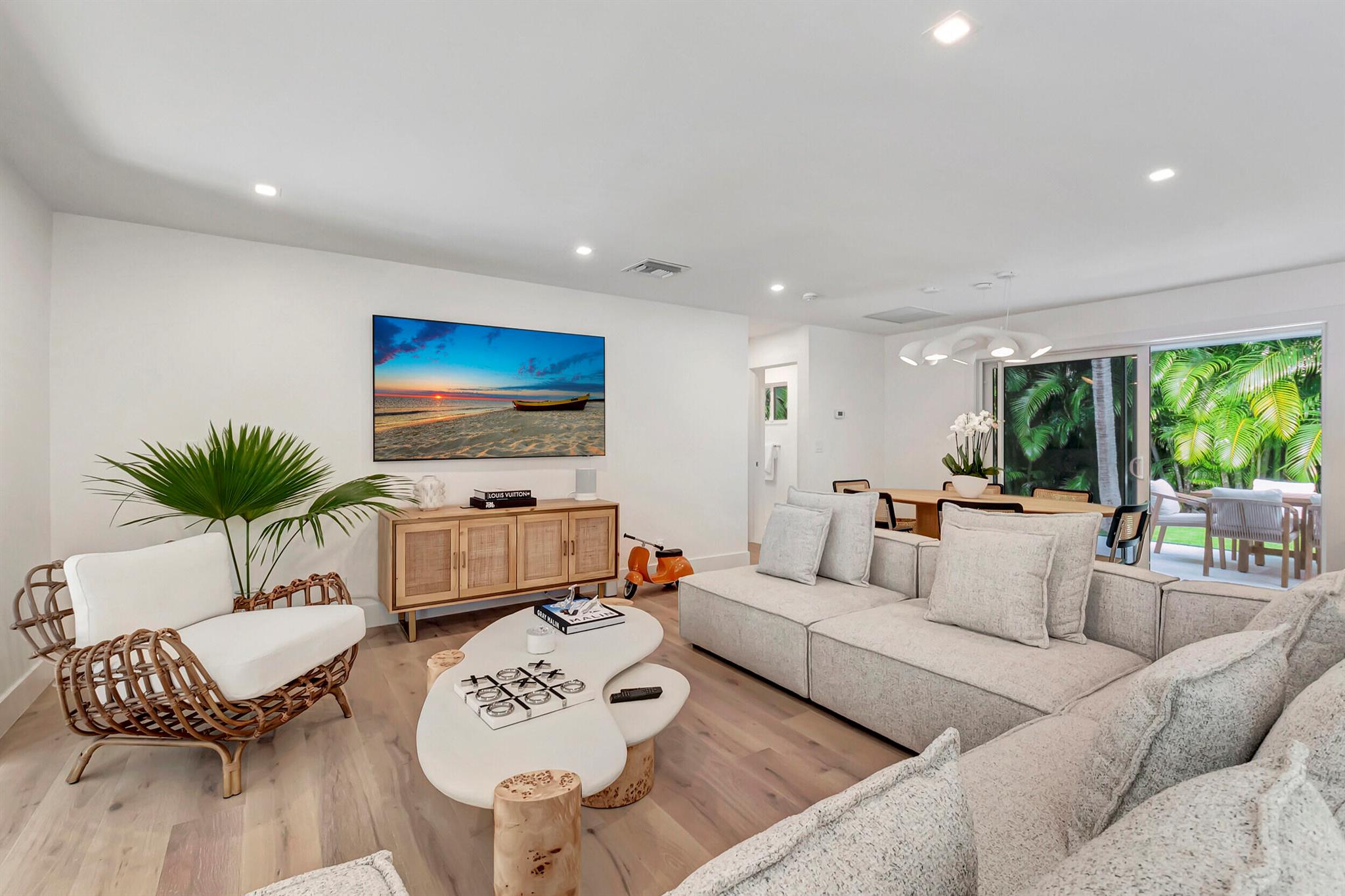 HYPOLUXO ISLAND ADD - Residential Lease