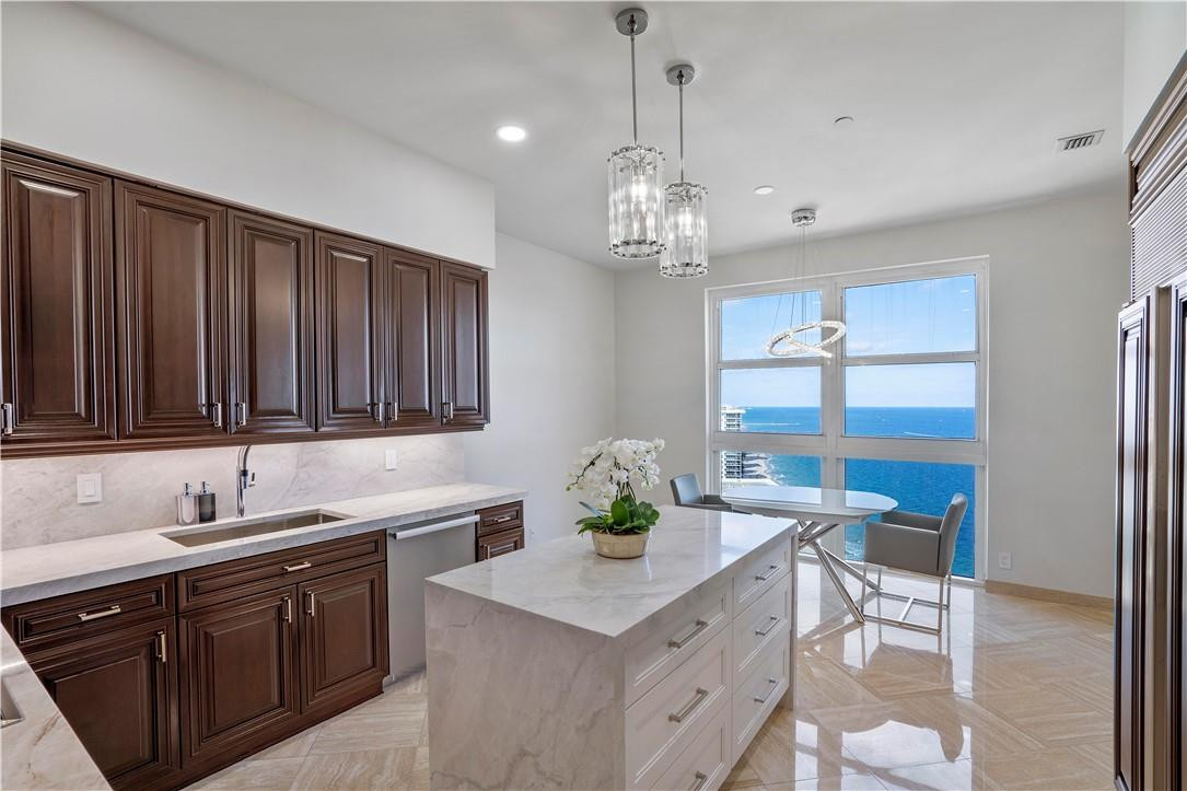 L'HERMITAGE - Residential