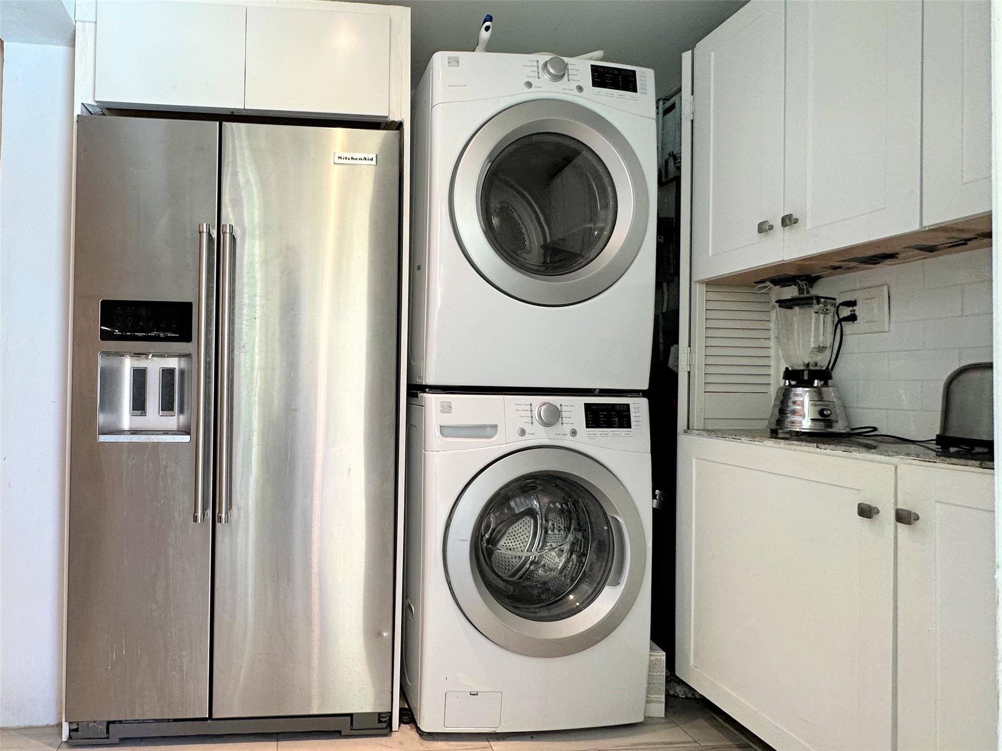 Lauderdale Park 6-33 1/2 - Residential