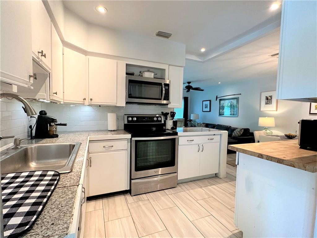 Lauderdale Park 6-33 1/2 - Residential