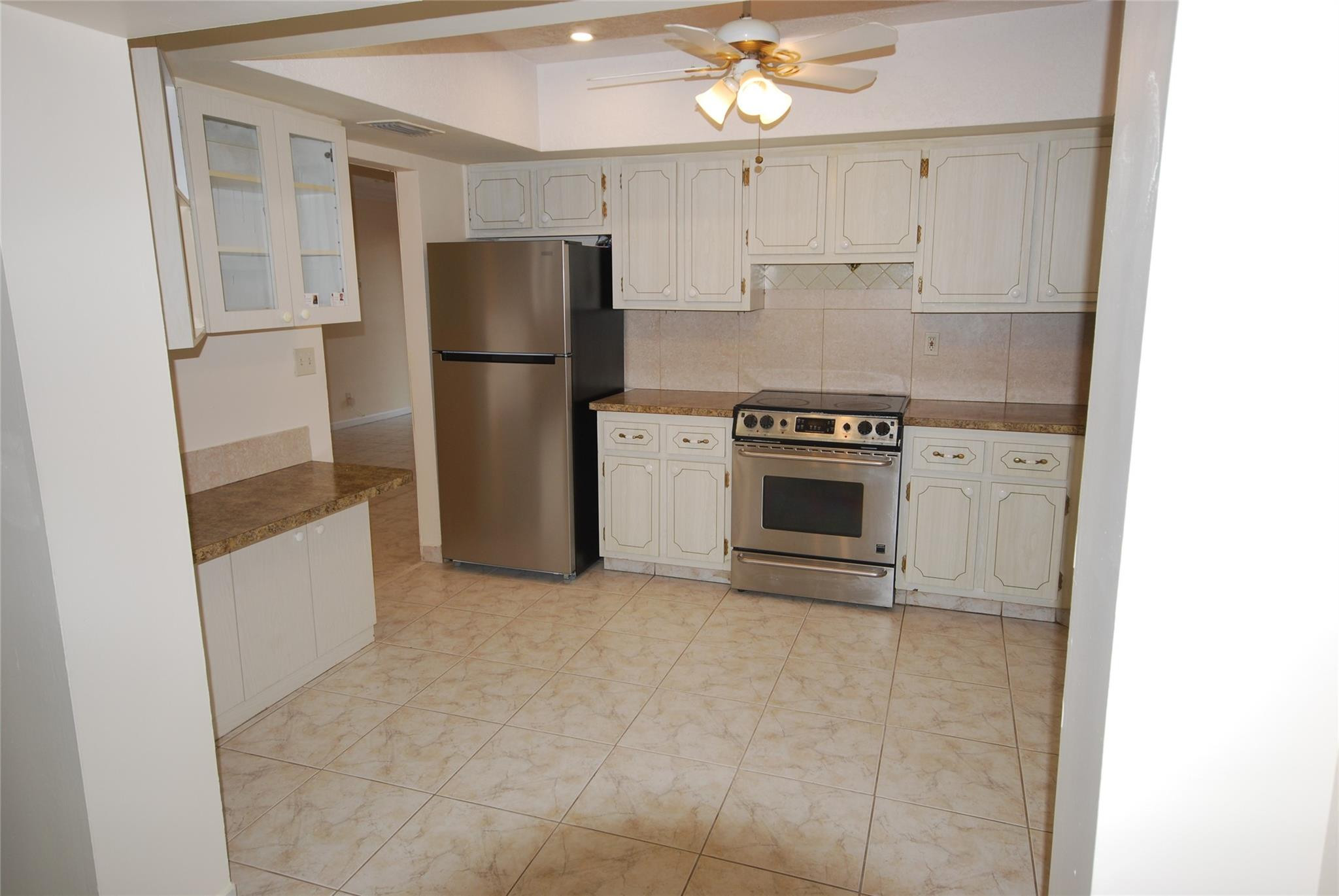 Kimberly Village Sec Two - Residential Lease