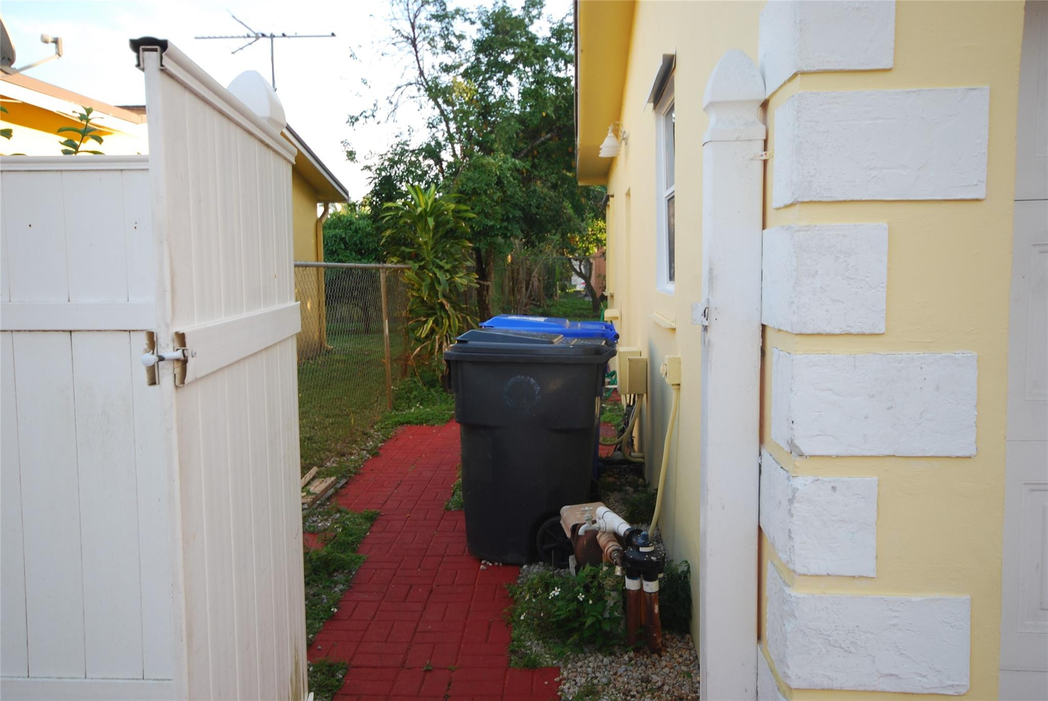 Kimberly Village Sec Two - Residential Lease