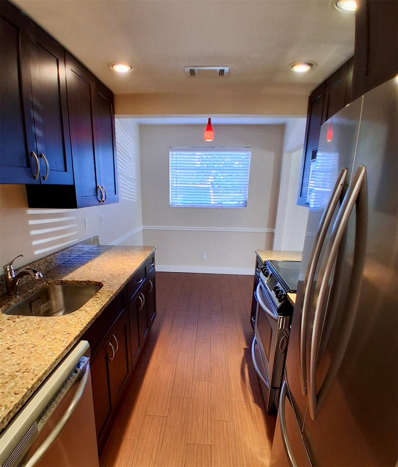 LANDINGS HARBORAGE - Residential Lease