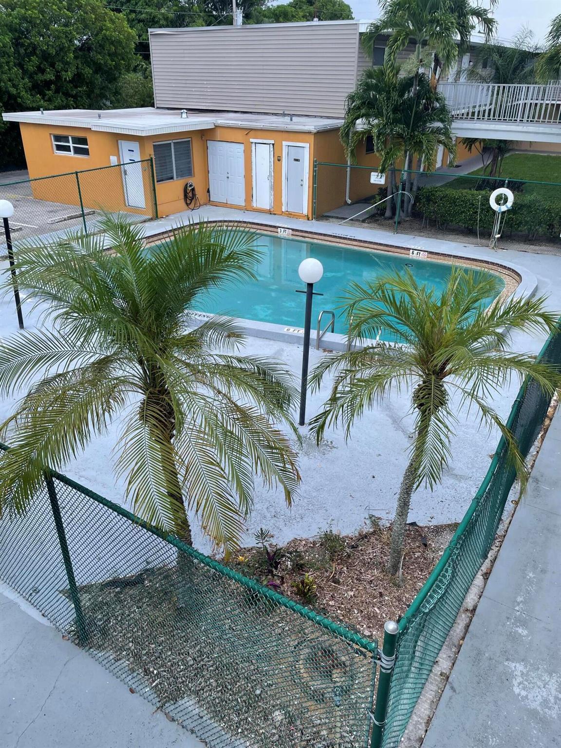 APARTMENTS AT TIMBERLAKE - Residential Lease