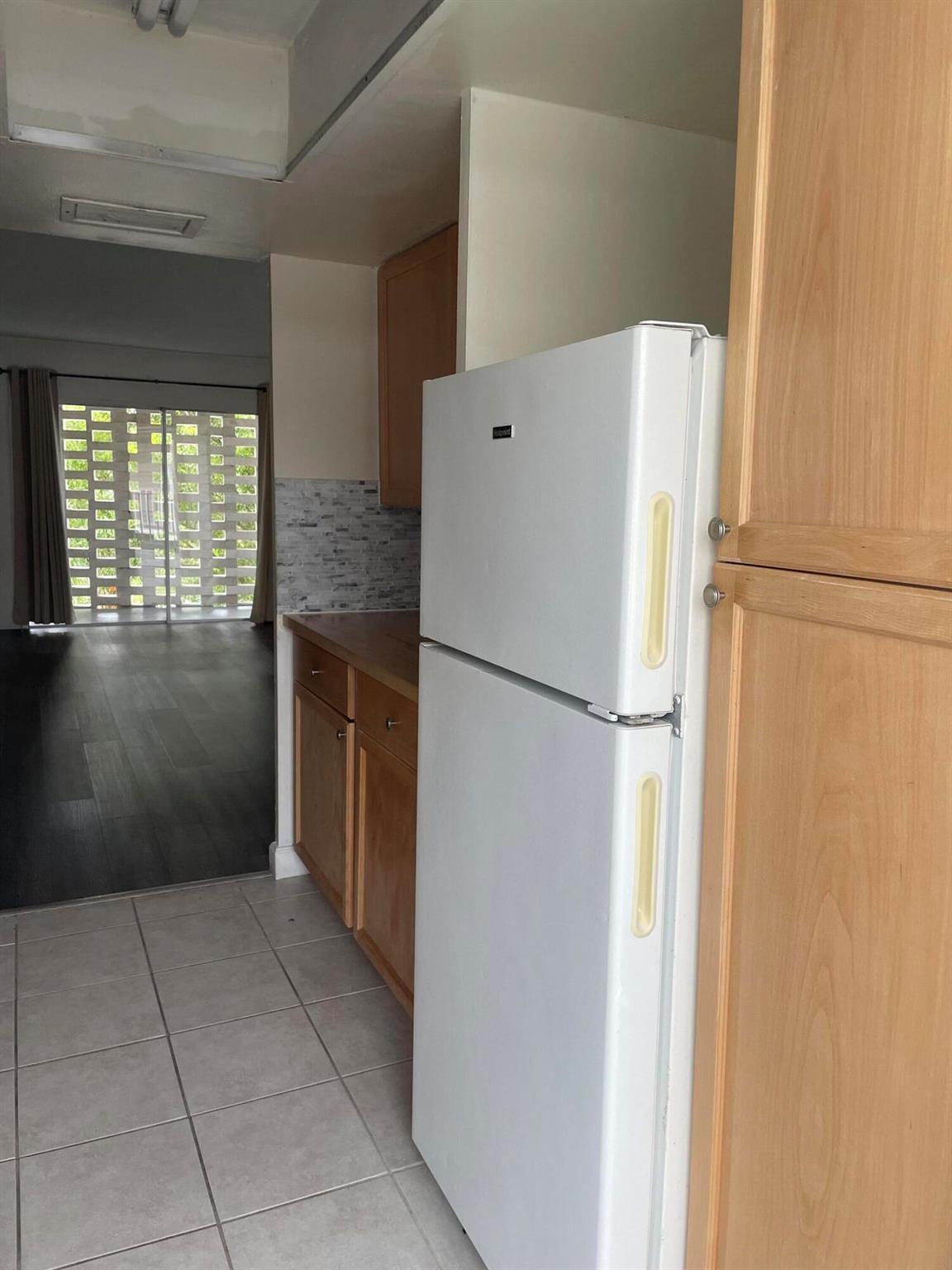 APARTMENTS AT TIMBERLAKE - Residential Lease